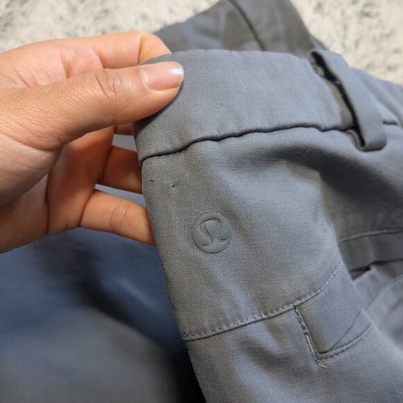 Lululemon Gray Commission Pants Classic Qwick Chino Size 34 x 30 - Picture 7 of 9